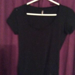 NWOT black v neck tee